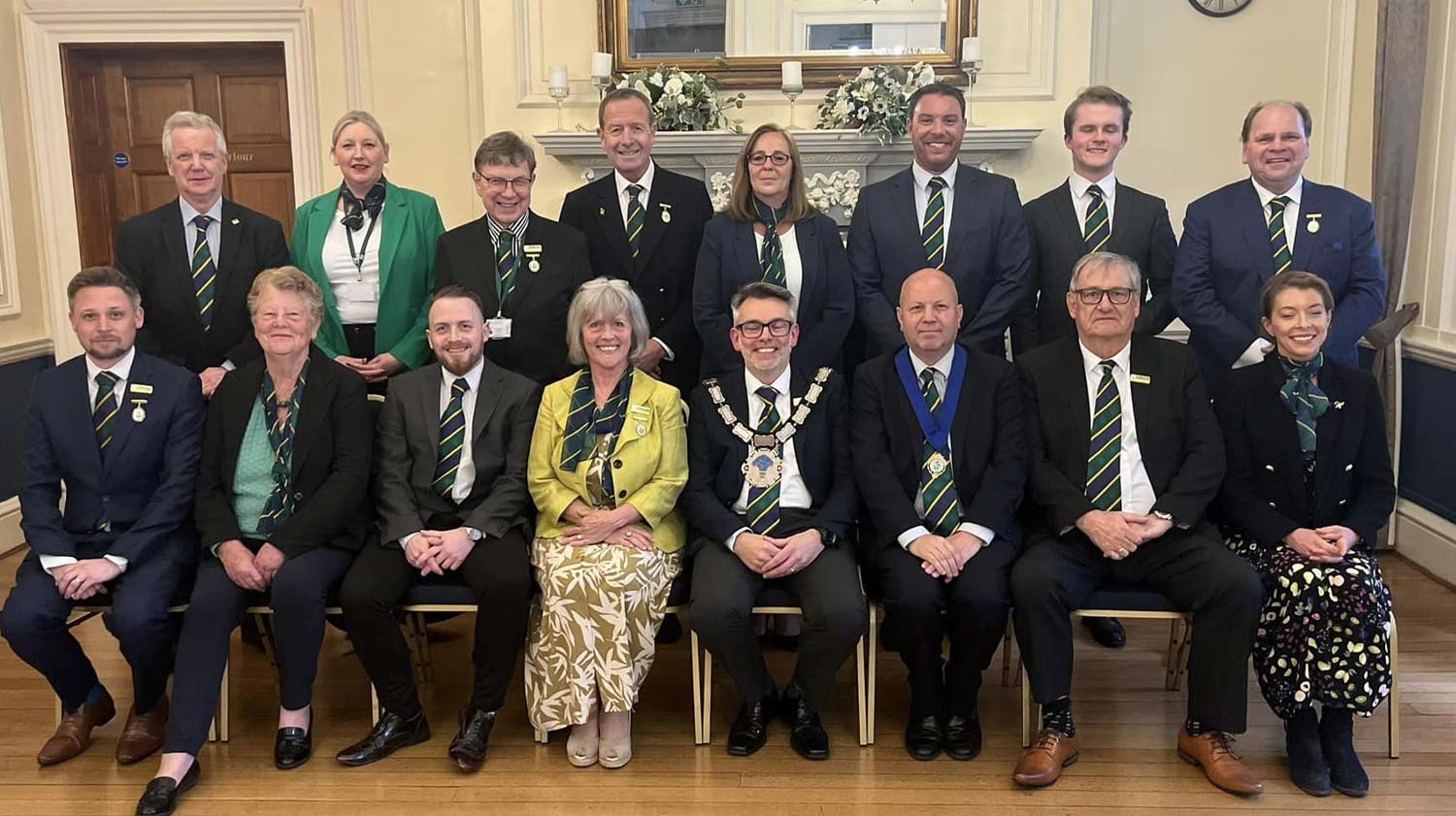 East Grinstead Town Council with Steve Ody as Mayor