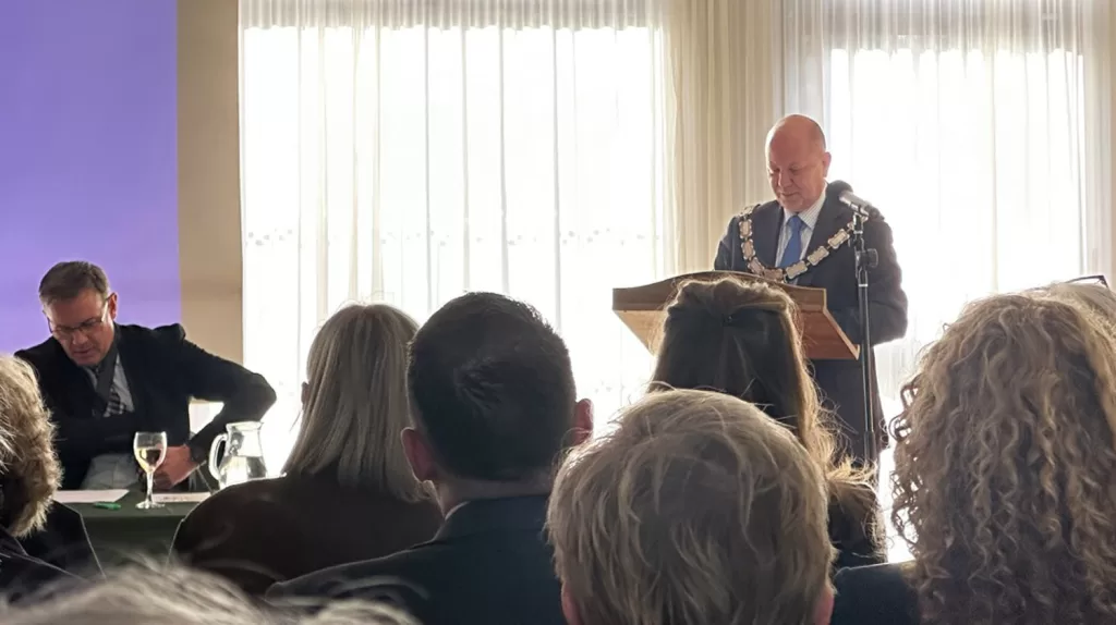 Councillor heckles survivor in viral TikTok video as question raised over Mayor’s attendance at Scientology events